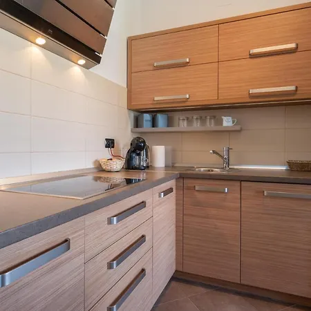 Penthouse Gea Premantura