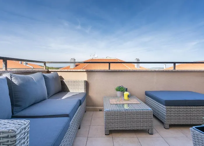 Penthouse Gea *