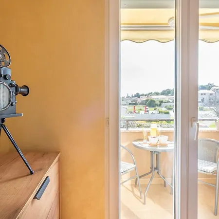 Penthouse Gea Apartment Premantura