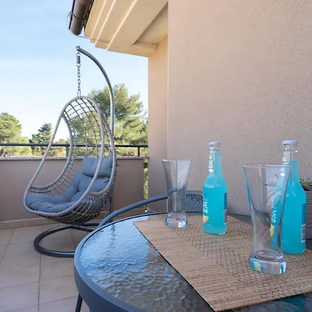 Penthouse Gea *
