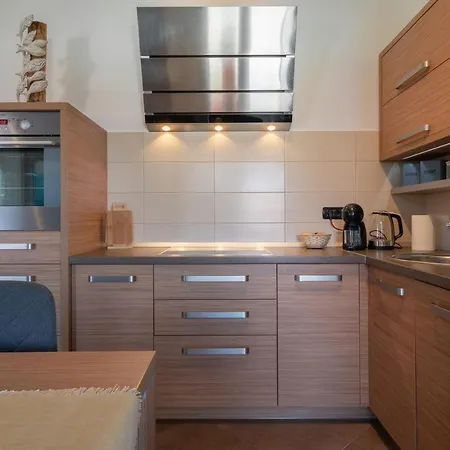 Penthouse Gea *