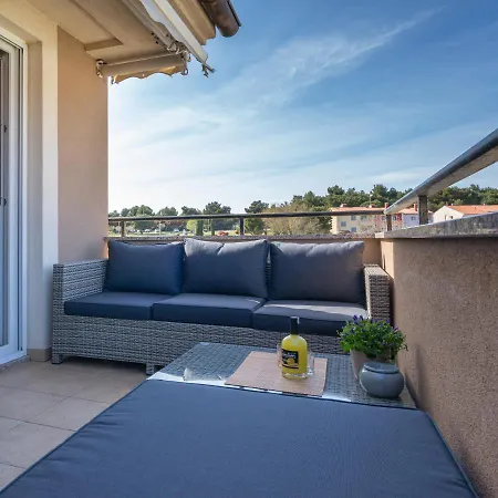 Penthouse Gea