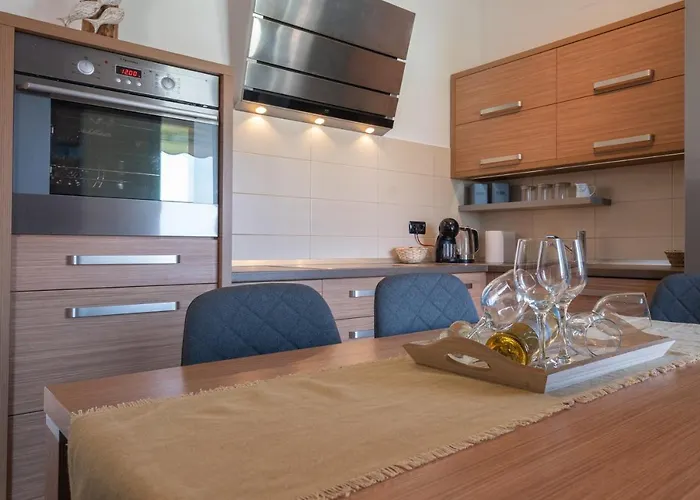 Penthouse Gea Premantura